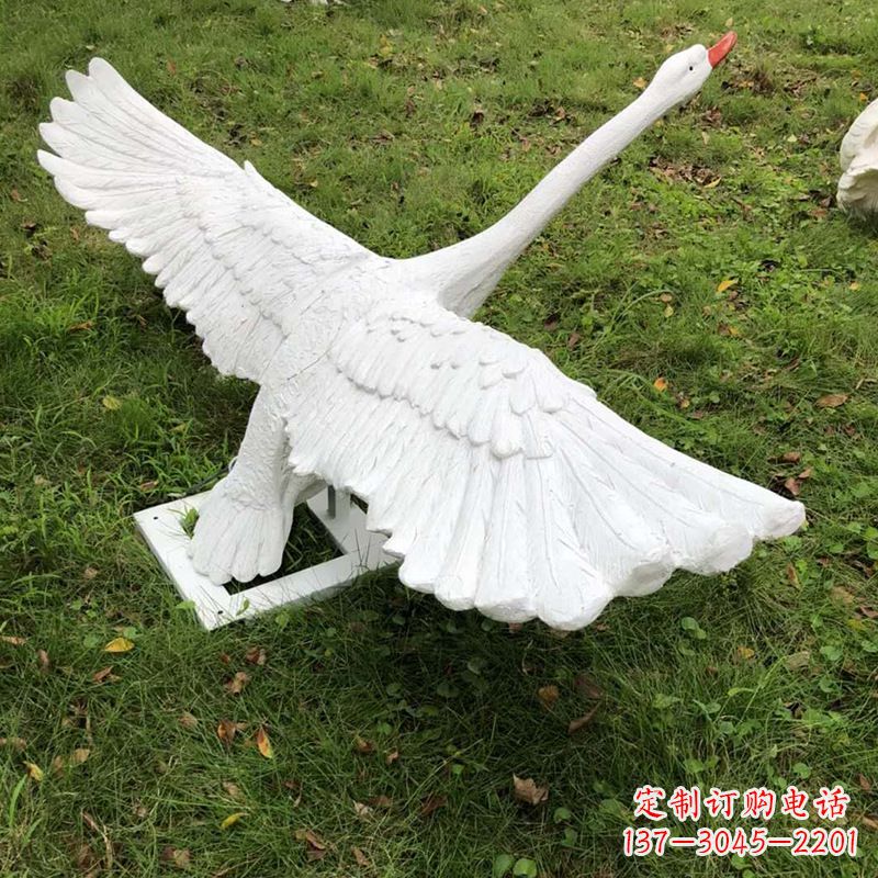 烟台翱翔上天的白天鹅发光动物雕塑