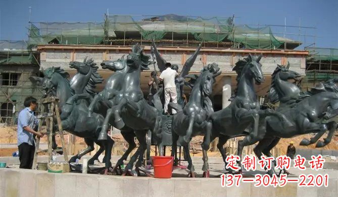 烟台八马踏浪阿波罗战车景观铜雕