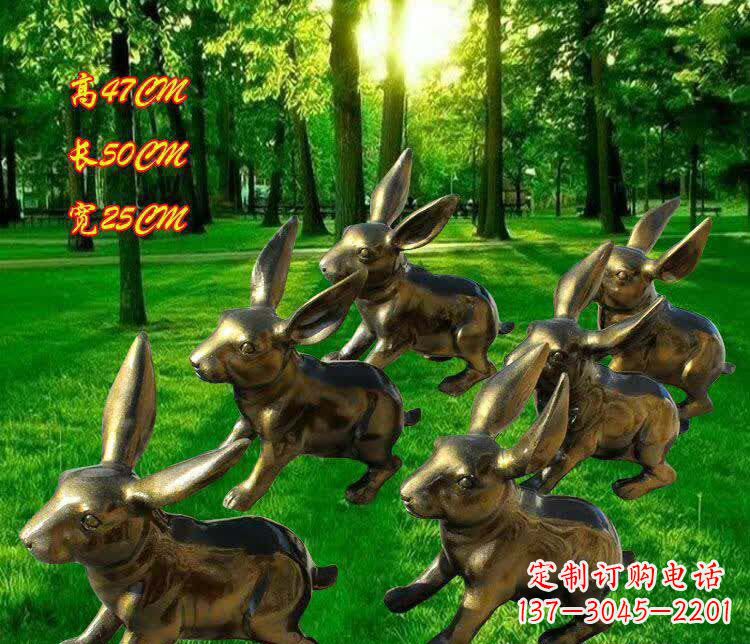 烟台奔跑的兔子雕塑