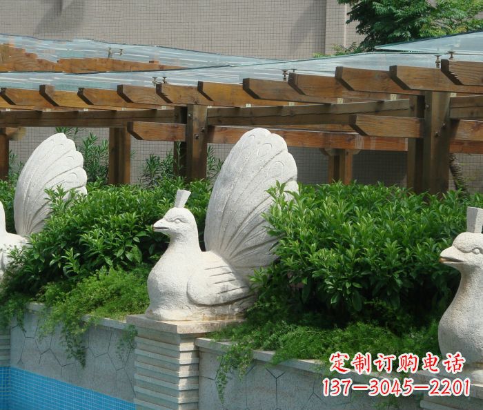 烟台别墅景观孔雀喷泉石雕