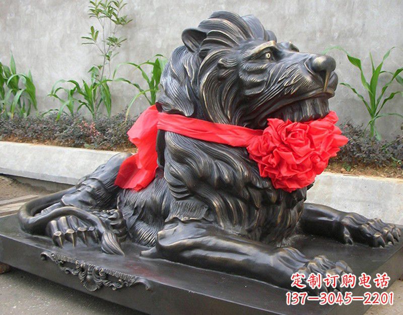烟台宾馆门口的铜狮子