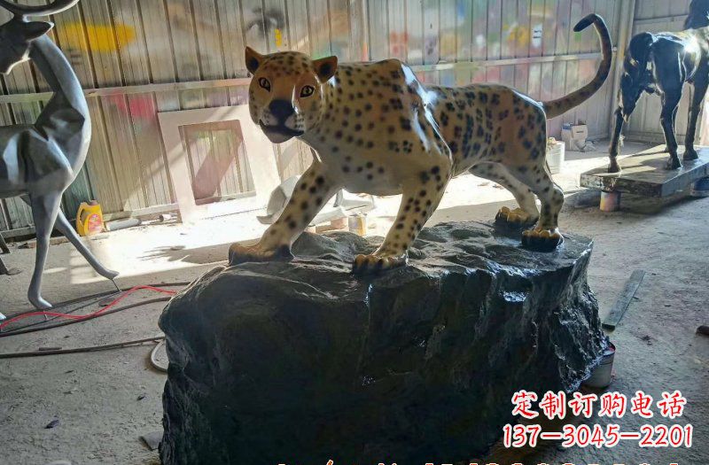 烟台新颖豹子雕塑