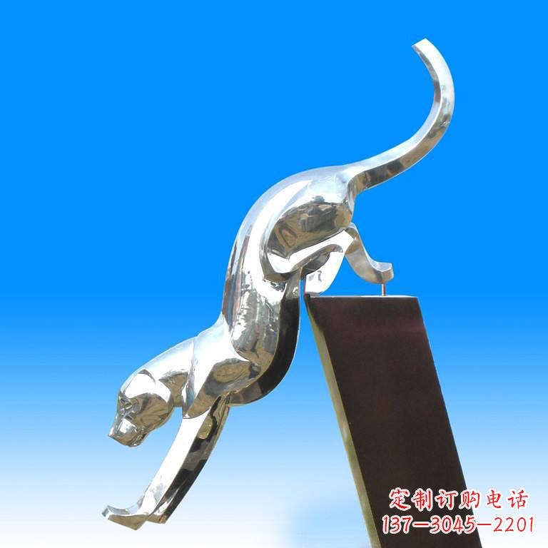 烟台豹玻璃——玻璃钢豹子雕塑