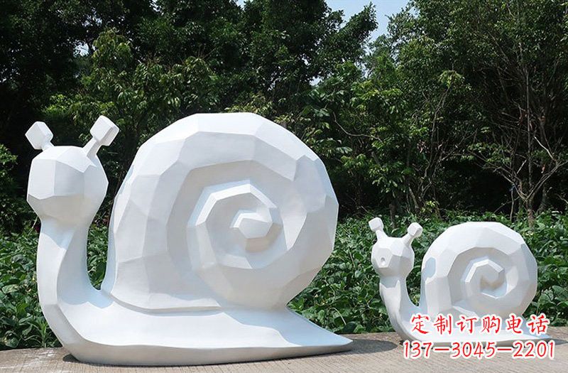 烟台玻璃钢蜗牛雕塑——精致而古朴