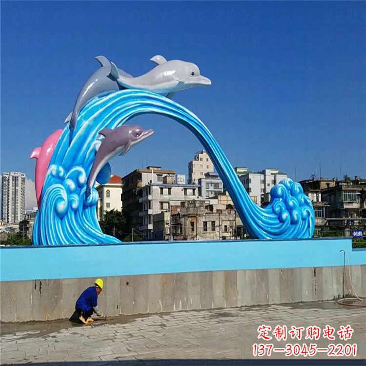烟台玻璃钢大型景观海豚雕塑-游泳馆游乐场景观雕塑