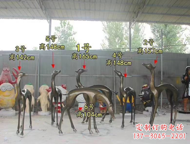 烟台玻璃钢仿铜小鹿雕塑精美绝伦