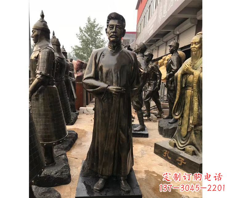 烟台玻璃钢仿铜鲁迅雕塑——传承中国近代文化精神