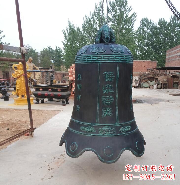 烟台玻璃钢铜钟雕塑精美外观,持久耐用