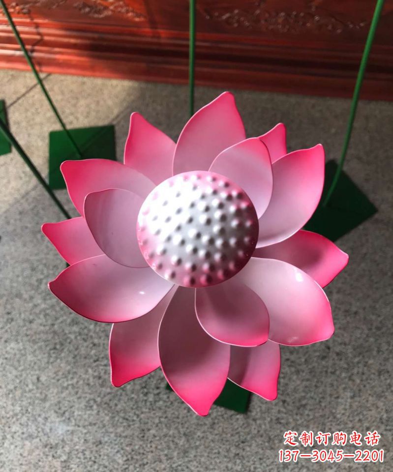 烟台玻璃钢荷花雕塑