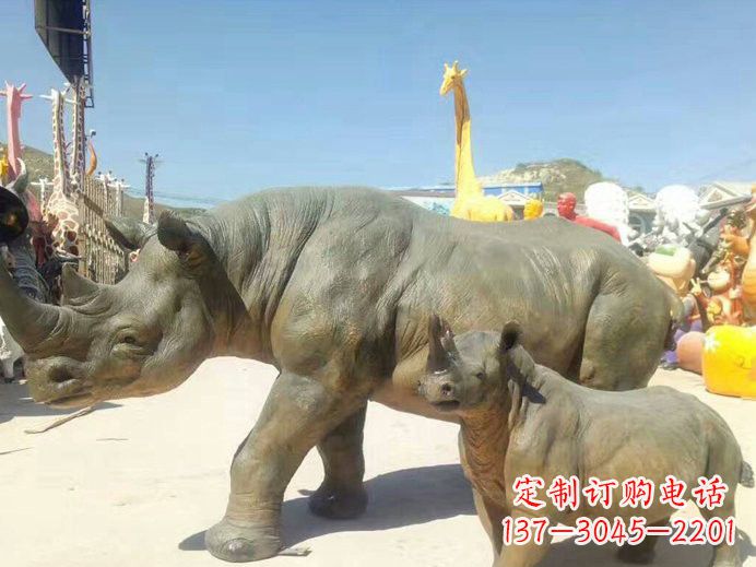 烟台玻璃钢制犀牛雕塑——精美外形、质感出众