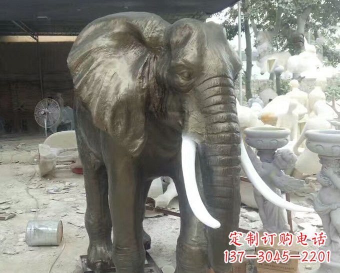 烟台玻璃钢大象雕塑——一座非凡的雕塑