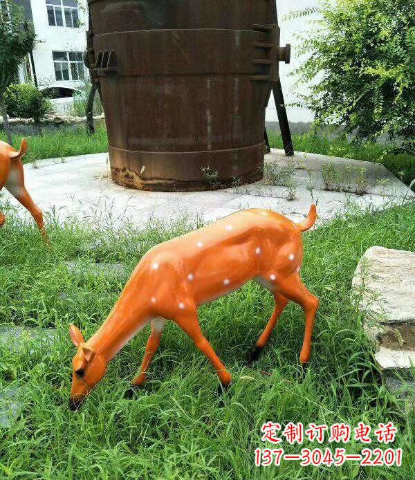 烟台梅花鹿雕塑精美的艺术品