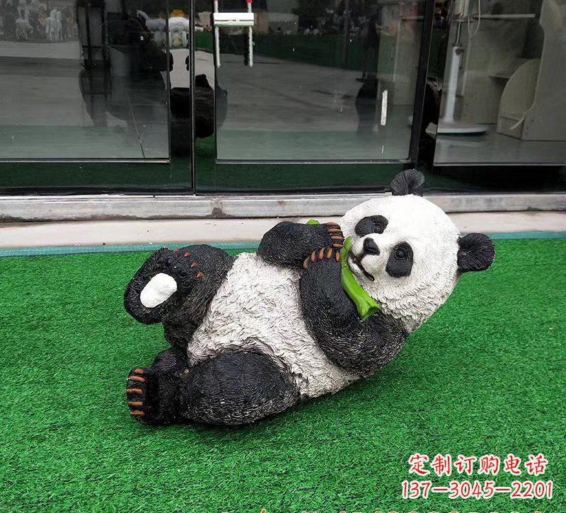 烟台玻璃钢熊猫动物雕塑222