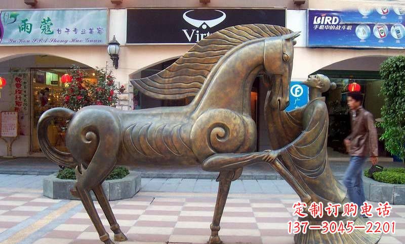 烟台传承着传奇马雕塑
