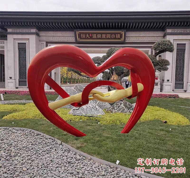烟台不锈钢爱心字母雕塑——传递爱的艺术美学