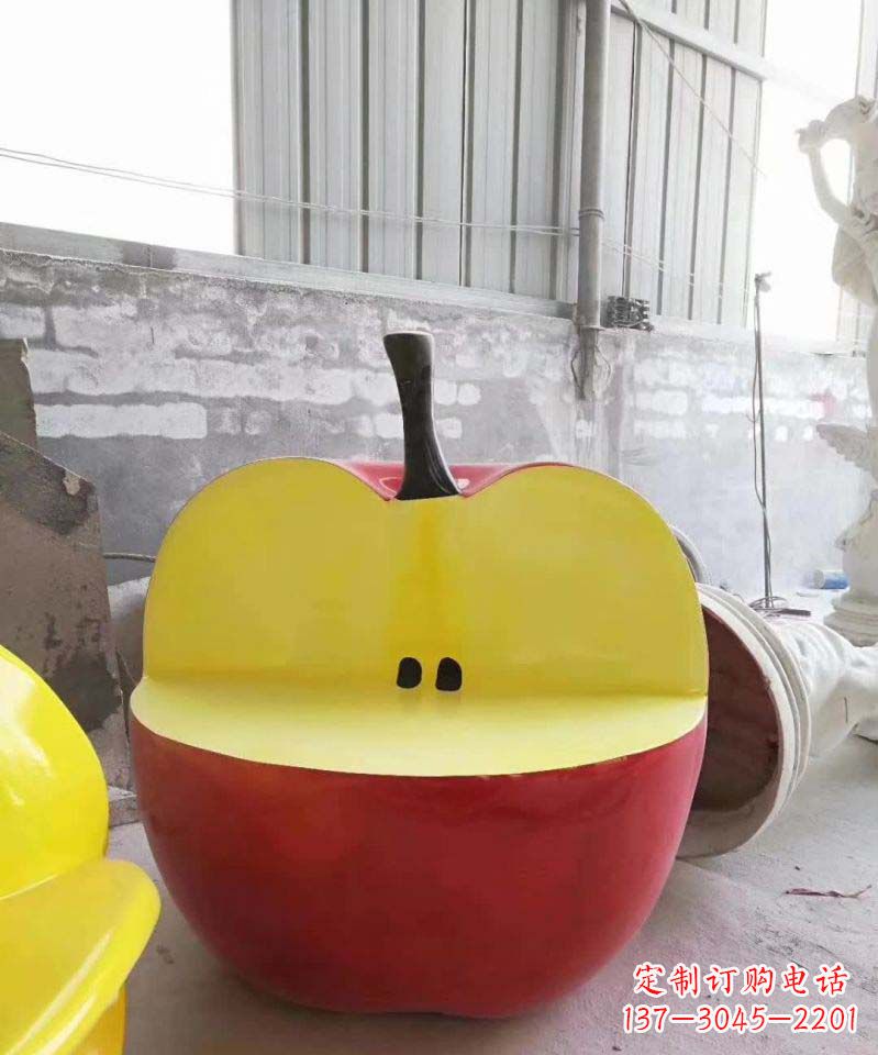 烟台不锈钢苹果雕塑精致而经久不衰