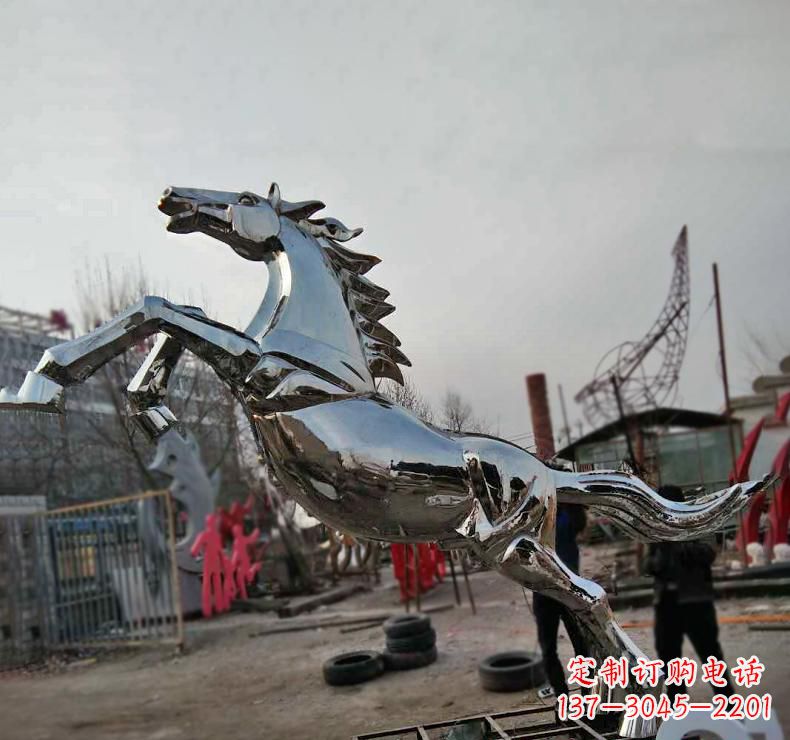 烟台不锈钢奔跑马雕塑驰骋在人间的艺术精灵