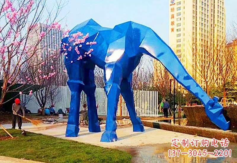 烟台不锈钢彩色大型几何长颈鹿雕塑