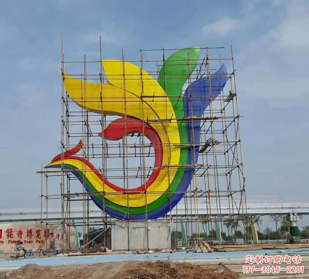 烟台不锈钢彩色凤凰雕塑传承文化,融合美感