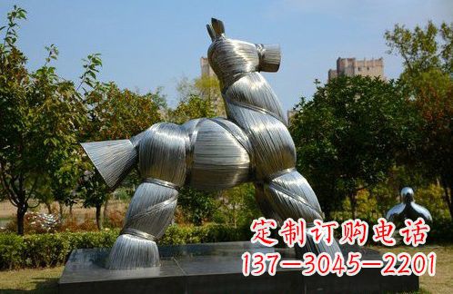 烟台不锈钢草扎马雕塑艺术精彩绽放