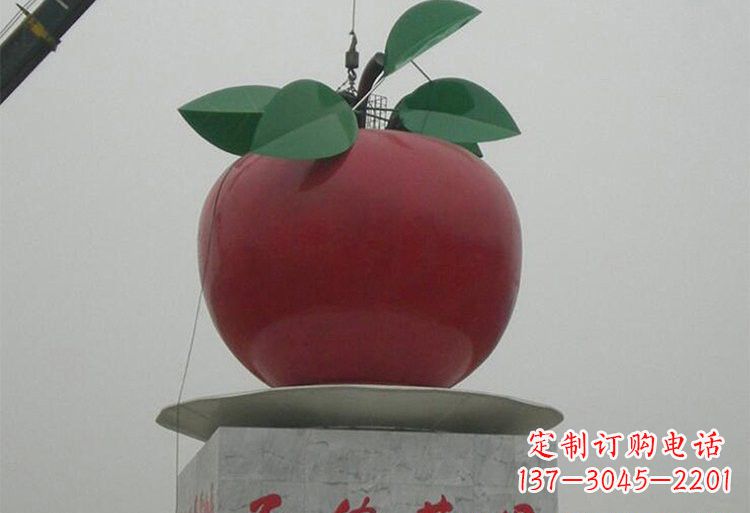 烟台不锈钢城市大型苹果雕塑象征着城市繁荣