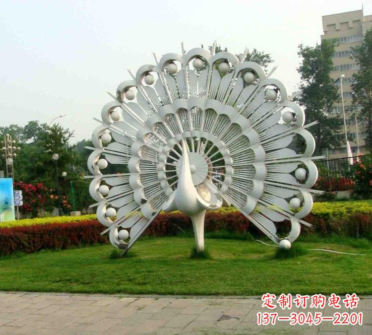 烟台不锈钢孔雀雕塑