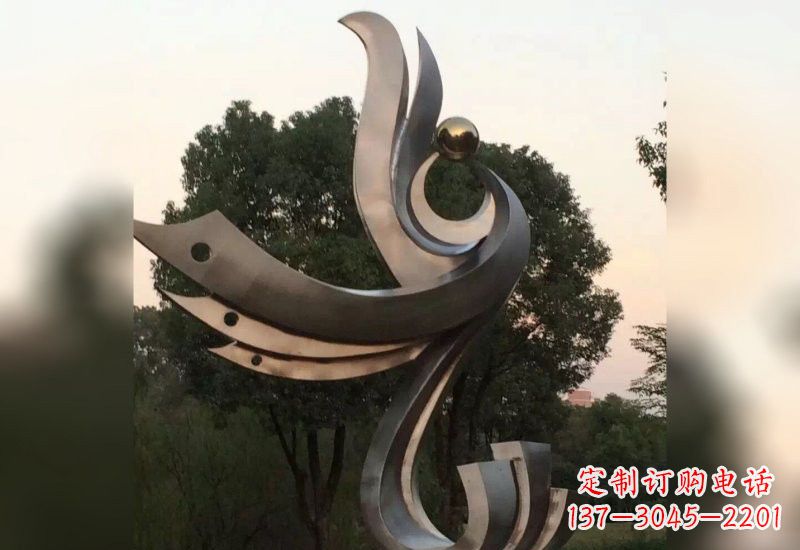 烟台不锈钢凤凰雕塑象征着活力与美丽