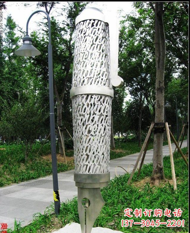 烟台不锈钢钢笔雕塑艺术与科技的完美结合