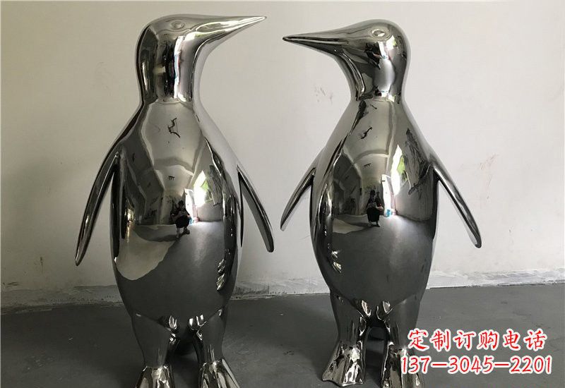 烟台企鹅雕塑以不锈钢赋予生命