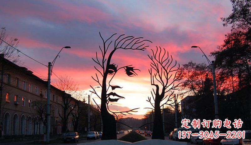 烟台不锈钢人头雕塑点缀街边景观