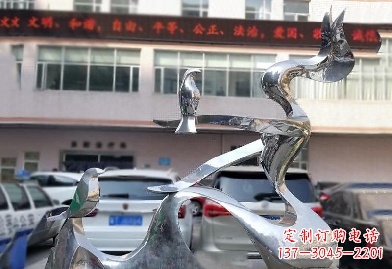 烟台表达和平的不锈钢鸽子雕塑