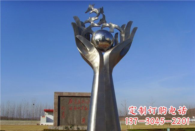 烟台不锈钢抽象手托和平鸽雕塑