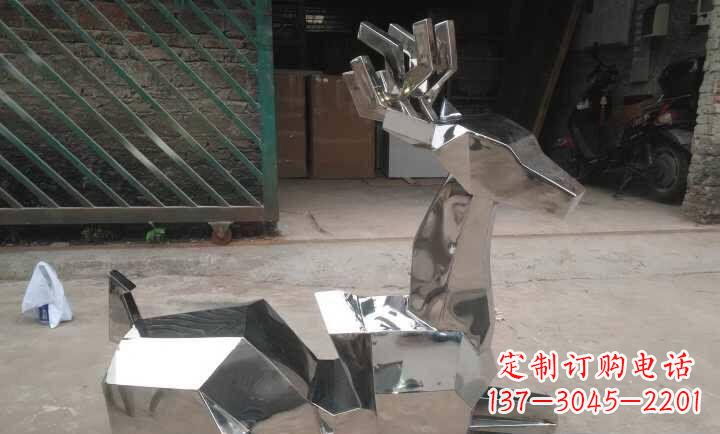 烟台不锈钢鹿雕塑艺术之美