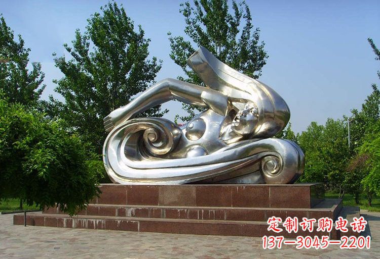 烟台浪漫游泳不锈钢女孩雕塑