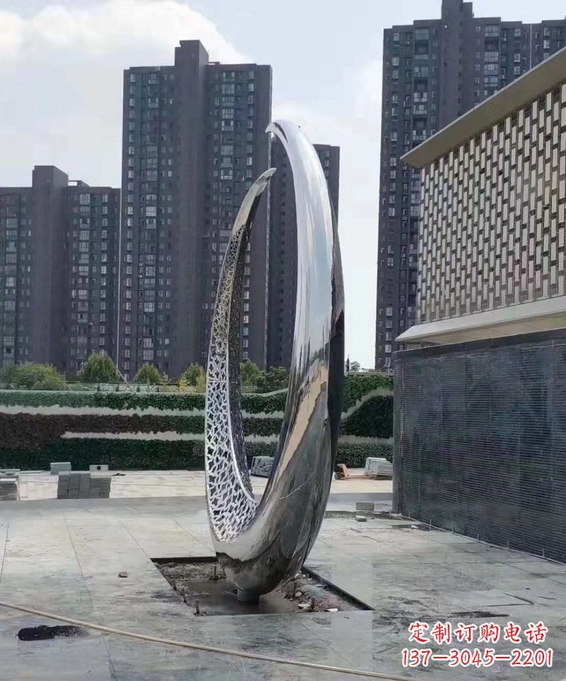 烟台精美不锈钢月亮雕塑