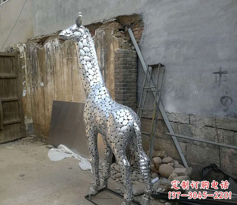 烟台精美不锈钢长颈鹿雕塑