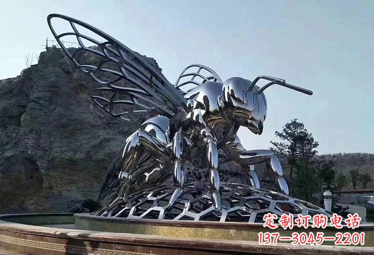烟台不锈钢大型蜜蜂雕塑铸造出精美绝伦的艺术杰作