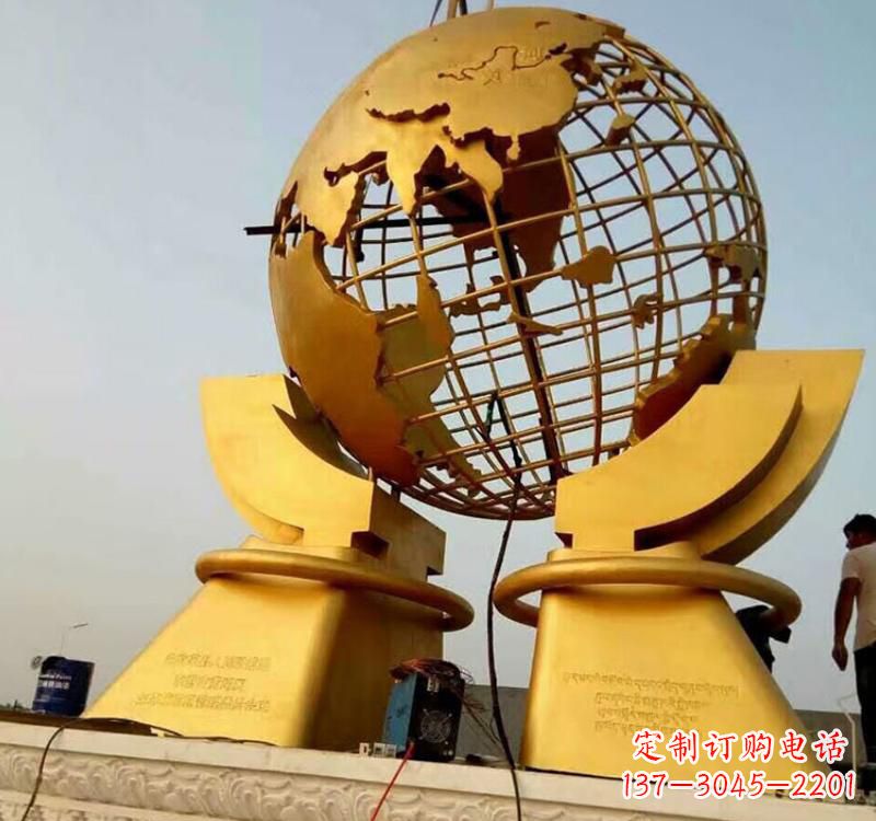 烟台不锈钢地球仪镂空雕塑以艺术展示地球的美