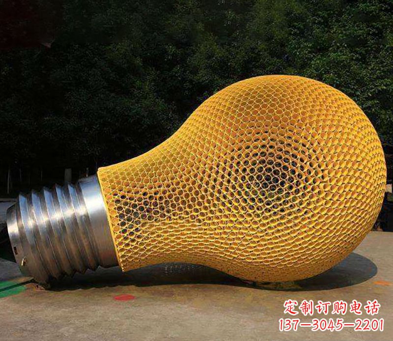 烟台不锈钢灯泡景观雕塑