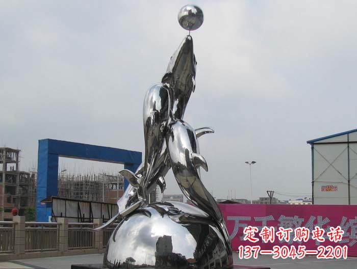 烟台海豚雕塑精美细腻的艺术品