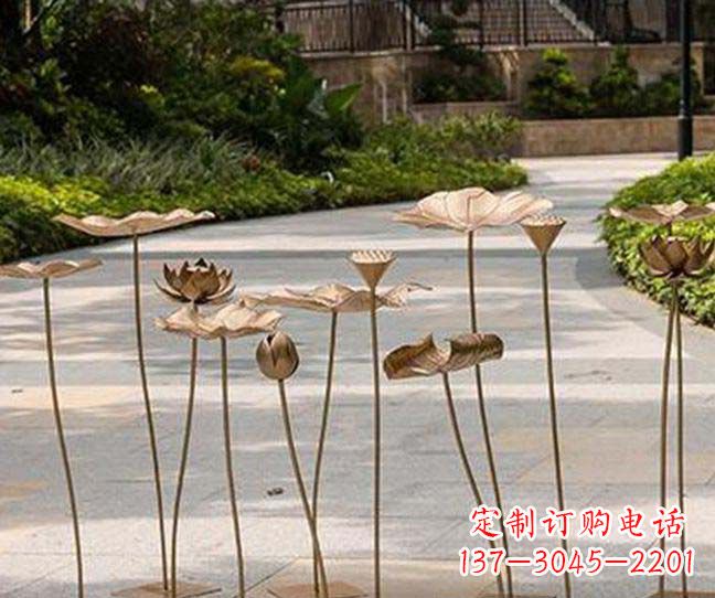烟台不锈钢锻造荷花装饰雕塑——精美绝伦