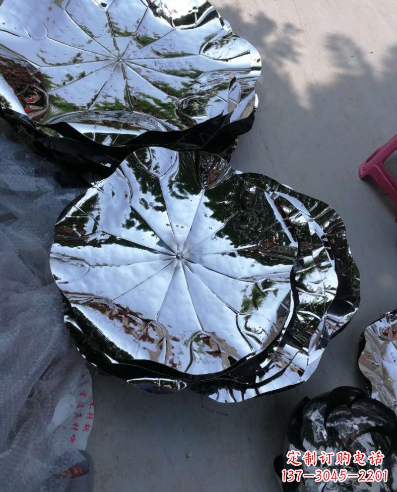 烟台不锈钢锻造的莲花雕塑