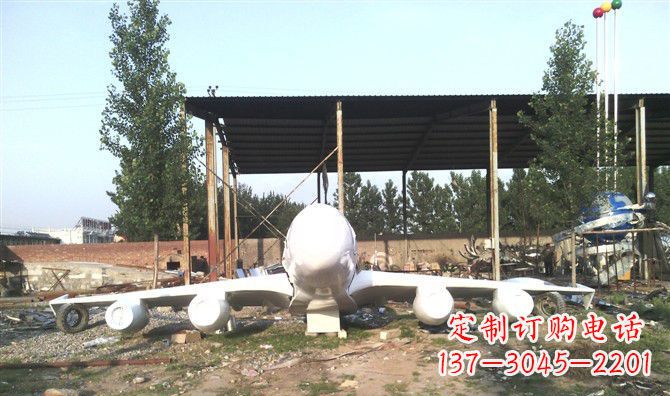 烟台不锈钢飞机雕塑给空中飞行者的致敬
