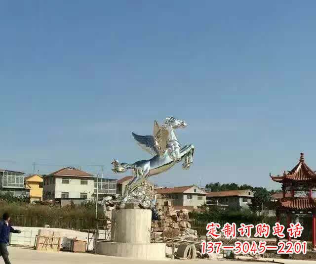 烟台不锈钢飞马雕塑象征勇气与美丽