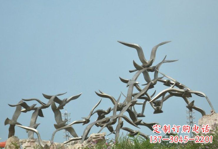 烟台不锈钢大雁雕塑一只翱翔天际的艺术品