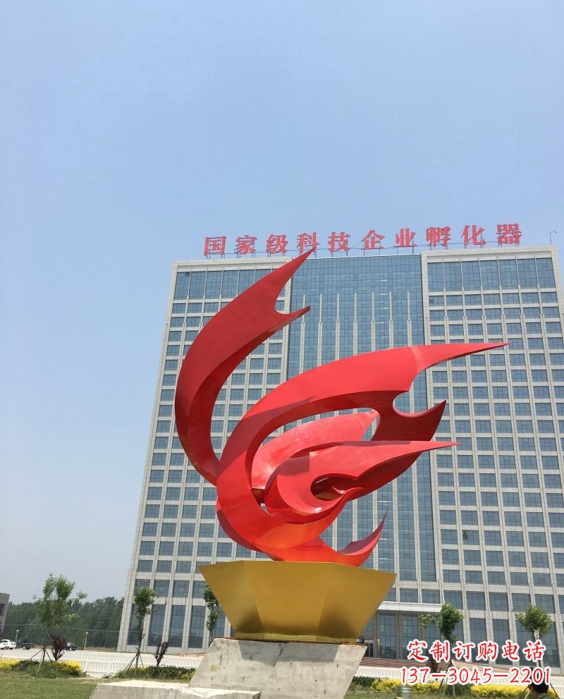 烟台不锈钢凤凰雕塑一种具有传统文化内涵的艺术品