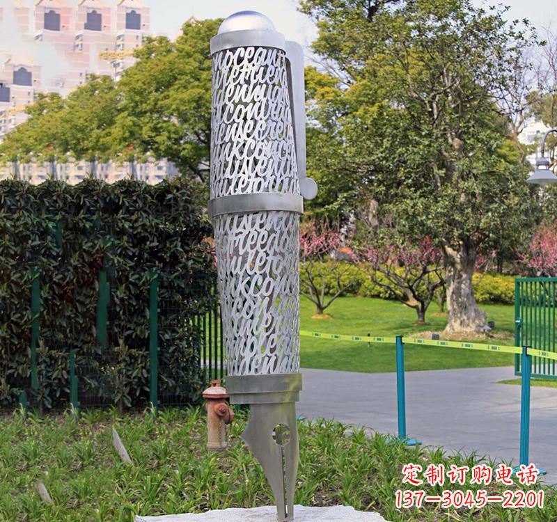 烟台不锈钢钢笔雕塑2