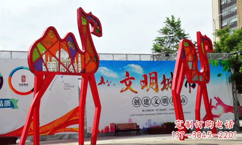 烟台不锈钢骆驼雕塑——精美的艺术之作