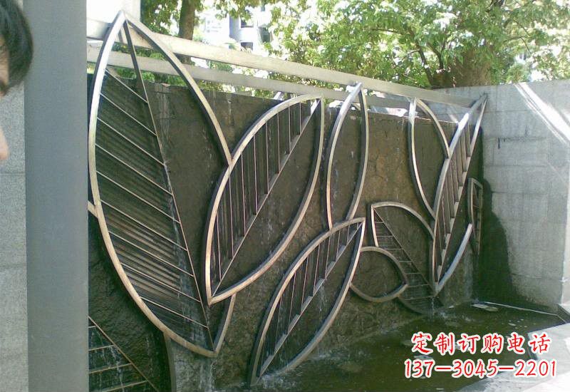 烟台不锈钢树叶雕塑——艺术与科技的完美结合