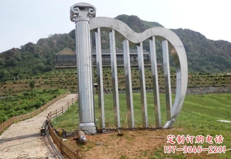烟台不锈钢竖琴雕塑一曲轻柔的旋律